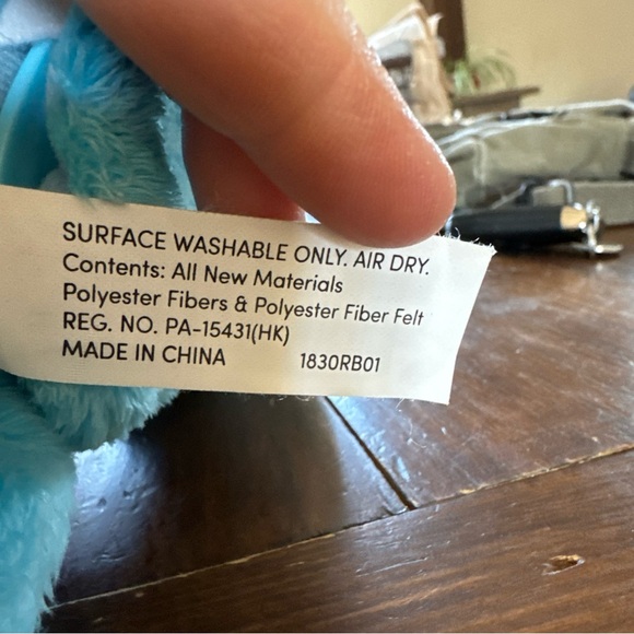 Blue's Clues Peek A Blue Interactive 13.5” Talking Toy - Picture 6 of 8